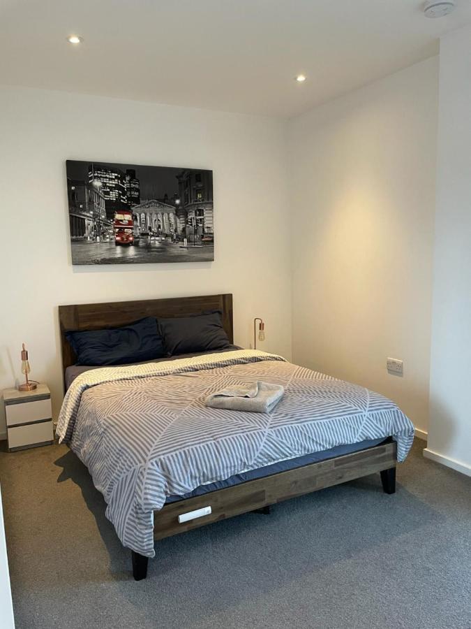 Luxury En-Suite Room Olympic Village In Shared Apartment London Exterior photo