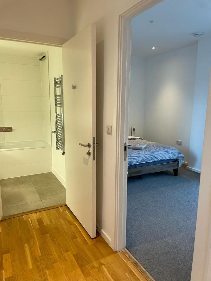Luxury En-Suite Room Olympic Village In Shared Apartment London Exterior photo